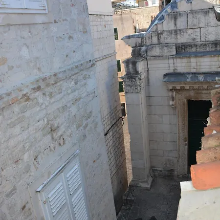 Largo In The Heart Of Diocletian Palace *