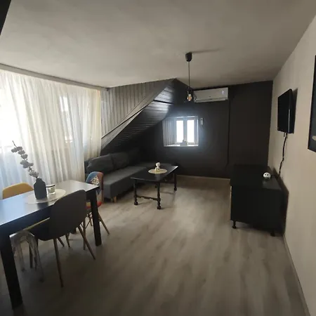 Largo In The Heart Of Diocletian Palace *